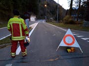 Strassensperrung beim Wolfsprung. (Bild: Geri Holdener)