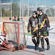 Haben Grund zum Lachen: die Oberwiler Raphael Melliger (links) und Thomas Kudela. (Bild: Jakob Ineichen (Zug, 14. Oktober 2017))