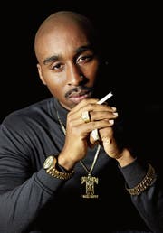 Charmanter Poet und Hitzkopf: Rapper Tupac Shakur, gespielt von Demetrius Shipp Jr. (Bild: Pathé)