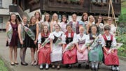 Die Absolventinnen der Bäuerinnenschule freuen sich über den erfolgreichen Abschluss ihrer Ausbildung. (Bild: Robi Kuster (Gurtnellen, 14. Juni 2017))