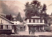 Plakat mit dem Stehlift Fürigen (1940) als Sujet und ein Foto der Talstation der Stanserhornbahn um 1893: zwei historische Bilder aus dem Dossier «Tourismus in Nidwalden». (Bilder: PD)