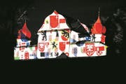 Das Landenberg-Schützenhaus erstrahlte im Farbenmeer. (Archivbilder NZ/OZ)