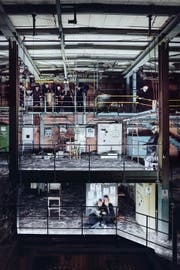 Blick in die imposante Halle in der Viscosistadt in Emmenbrücke. (Bild Ingo Höhn / Luzerner Theater)