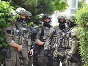 Spezialeinheit der Polizei im Einsatz. (Bild: AP / Kersti Johansson)