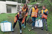 Altdorfer Oberstufenschüler sammelten gestern eine Menge Abfall ein. (Bild: PD)