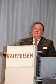 «Der Markt wird uns zwingen, in Zukunft etwas kleinere Brötchen zu backen», so Beat Bütikofer, Vorsitzender der Bankleitung anlässlich der Genossenschaftsversammlung. (Bild: Paul Gwerder (Altdorf, 16. März 2018))