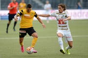Hekuran Kryeziu (rechts, im Zweikampf mit YB-Puncher Renato Steffen) freute sich über sein Aufgebot für die FCL-Startformation: «Das motiviert mich sehr.» (Bild: EQ / Daniel Teuscher)