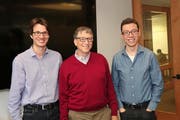 Severin Hacker (links) und Luis von Ahn (rechts) konnten auch Bill Gates von ihrer App überzeugen. Das Bild entstand vor einem Jahr. (Bild PD)