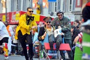 Auch Zunftmeister Ivo I. wird chauffiert. (Bild: Adrian Venetz (Neue OZ) (Neue Obwaldner Zeitung))