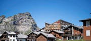 Markantes Dreieck: das ehemalige Hotel Glogghuis auf Melchsee-Frutt.Bild: Corinne Glanzmann (Melchsee-Frutt, 24. August 2016)