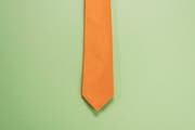 A tie as a giveaway of the Christian Democratic People's Party (CVP) of Switzerland, on the occasion of the federal parliamentary elections 2015, in Zurich, Switzerland, on July 9, 2015. (KEYSTONE/Christian Beutler) Eine Krawatte als Werbeartikel der Christlichdemokratischen Volkspartei (CVP) anlaesslich der Eidgenoessischen Parlamentswahlen 2015, am 9. Juli 2015, in Zuerich. (KEYSTONE/Christian Beutler) (Symbolbild: Christian Beutler / Keystone)