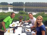 Reto Wallimann, Severin Portmann und Martina von Wyl (von links) nach der 2. Etappe in Koblenz. (Bild: PD)