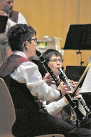 Die Blasmusik Ennetmoos erwies am Jahreskonzert der Filmmusik aus Hollywood die Referenz. (Bild: Birgit Scheidegger (Ennetmoos, 10. März 2018))