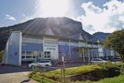 Grosse Namen spielen heute in der Seebner Zingel-Halle. (Bild: Erhard Gick, Bote der Urschweiz)