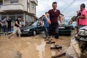Bei Unwettern in Mazedonien, hier die Stadt Skopje, sind mindestens 20 Menschen ums Leben gekommen. (Bild: EPA/GEORGI LICOVSKI)