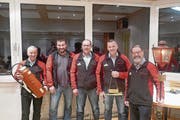 Die Geehrten: (von links) Kurt Gisler, Mario Jauch, Peter Jauch, Michael Zgraggen und Kari Leutenegger. (Bild: PD (Silenen, 2. Februar 2018))