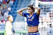 Wecker nicht gehört: FCL-Spieler Hekuran Kryeziu. Bild: Martin Meienberger/Freshfocus (Luzern, 7. August 2016)