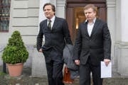 Ignaz Walker (rechts) und dessen Anwalt Linus Jaeggi nach der Urteilsverkündung am Montag. (Bild: Keystone/Urs Flüeler)