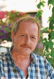 Hans Imholz, Chef der «Pouletburg»: «Ich glaube nicht, dass ich das Geld je wiedersehe.» (Bild: Corinne Glanzmann (NZ))