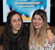 Shane Lutomirski (links) und Jenny Russi bei der Bekanntgabe des Line-ups von «Andermatt live!» (Bild: Urs Hanhart (Andermatt, 6. Dezember 2017))