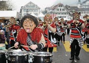 Die Lopper-Gnome aus Hergiswil treten mit Maori-Köpfen auf. (Bild: Markus von Rotz (Stans, 8. Februar 2018))