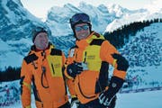 Der gebürtige Dallenwiler und heute im Kanton Bern wohnhafte Urs Näpflin (rechts) ist seit 2014 OK-Präsident der Lauberhornrennen in Wengen. Hier mit Beat Zurflüh, während zwanzig Jahren Chef der Minschkante. (Bild: PD (Wengen, 27. Dezember 2017))