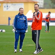 Nächste Saison ziemlich sicher weiterhin ein FCL-Duo: Trainer Markus Babbel (rechts) und Sportchef Rolf Fringer (links). (Bild Martin Meienberger)