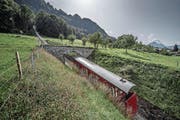 Die Bürgenstockbahn oberhalb der Talstation von Kehrsiten. (Bild: Pius Amrein (28. August 2017))