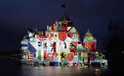 Föderalismus birgt oft volkswirtschaftliche Vorteile. Im Bild das Schloss Chillon, beleuchtet von Lichtkünstler Gerry Hofstetter. (Bild: Dominic Favre/Keystone (Montreux, 3. März 2008))