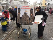 Pizzaspass beim Kloster Einsiedeln. (Bild: Benno Kälin, TeleZüri)