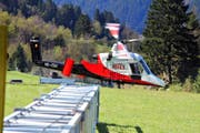 Der Rotex-Helikopter vom Typ K-Max wird für Lastentransporte eingesetzt – zum Beispiel beim Seilbahnbau oder im Forst. (Bild: PD)