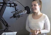 Politcast-Moderatorin Stephanie Gisler hat das Lehrmittel mitentwickelt. (Bild: Screenshot (Altdorf, Januar 2017))