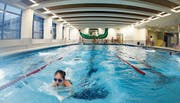 55 Prozent der Stimmenden im Klosterdorf haben sich gegen die Einführung von Schwimmunterricht und zusätzliche Lektionen ausgesprochen. (Symbolbild: Stefan Kaiser)