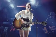 Die Wagemutige: die 29-jährige Kacey Musgraves. (Bild: Lester Cohen/Getty)