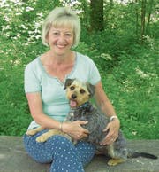 Hund Bobby spielt im Erstlingswerk von Marie-Louise Hunkeler die zentrale Rolle. (Bild: PD)