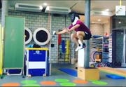 Szene aus dem Video. (Bild: Instagram/Max Heinzer)