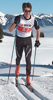Der Eigenthaler Cyril Fähndrich auf dem Weg zum zweiten Rang über 10 Kilometer klassisch. (Bild: Edi Zilmann (Zweisimmen, 24. Februar 2018))