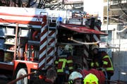 Die Feuerwehr steht in Pfäffikon im Einsatz. Im Bild: Die Feuerwehr in Nidwalden. (Bild: Markus von Rotz (Symbolbild))