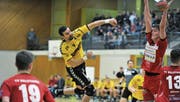 Topskorer Marko Koljanin (Mitte) warf gegen Solothurn neun Tore. (Bild: Urs Hanhart (Altdorf, 3. Februar 2018))