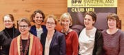 Der neue Vorstand mit dem neuen Vereinsmitglied (v. l.): Beatrice Gasser, Claudia Gisler (bisher), Bea Kolvodouris Janett, Präsidentin Esther Heiz, Marina Lieber (bisher), Neumitglied Stephanie Walker, Kate Sommerauer. (Bild: PD)