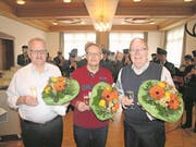 Seit 50 Jahren aktive Musikanten (von links): Ruedi Abächerli (Musikgesellschaft Giswil), Peter Würsch (Musikgesellschaft Emmetten) und Alois Gander (Feldmusik Beckenried). (Bild: Kurt Liembd (Alpnach, 10. März 2018))