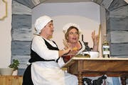 Szene aus dem Theaterstück: in der «Sonnenberg»-Hotelküche (Bild: Bruno Arnold (Seelisberg, 5. Juli 2017))