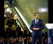 Die Regierungspartei La République en Marche hat gestern den Macron-Vertrauten Christophe Castaner zu ihrem Vorsitzenden gewählt. (Bild: Laurent Cipriani/AP (Lyon, 18. November 2017))