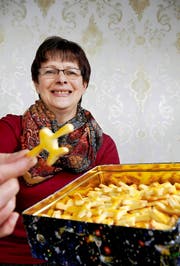 Jedes Mal, wenn Rita Niederberger ins «Nidair» zur Arbeit kommt, nimmt sie auch Weihnachts-«Fliegerli» mit. (Bild Corinne Glanzmann)