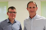 Neuer Präsident im Kirchenrat Schattdorf: Erwin Eller-Stadler (links) mit seinem Nachfolger Erich Gisler. (Bild: Markus Zwyssig (Schattdorf, 15. Mai 17))