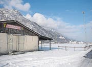 Der heutige Sportplatz in der Pfaffenmatt: Hier betreibt der Eisenbahner-Sportclub Erstfeld seit 40 Jahren einen Fussballplatz. (Bild: Corinne Glanzmann (Erstfeld, 18. Januar 2017))