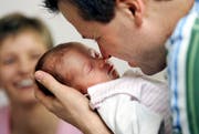 ... und den gemeinsamen Nachwuchs? (Bild: Keystone/AP Photo/Michael Sohn)