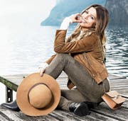 Vanessa Leuzinger posiert am Urnersee. (Bild: PD)