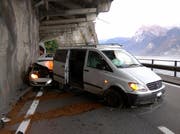 Ein PW prallte ins Heck des Transporters. (Bild: Geri Holdener)