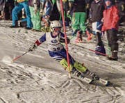 Der Urner Nachwuchsfahrer Fabian Kempf (SC Attinghausen) im Kampf mit den Slalomstangen. (Bild: PD)